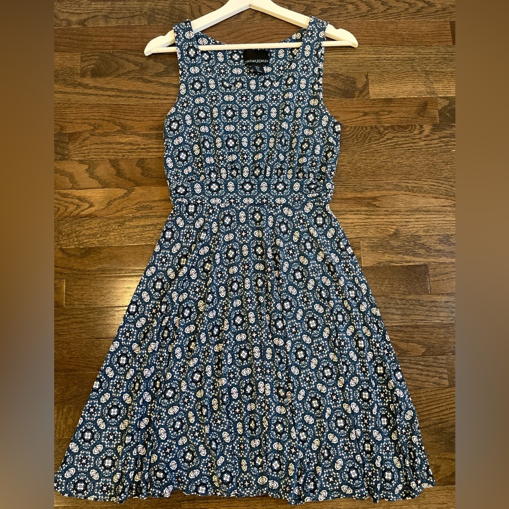 Cynthia Rowley Blue Floral Jersey Dress Sz Small Casual artsy stretch retro 70's